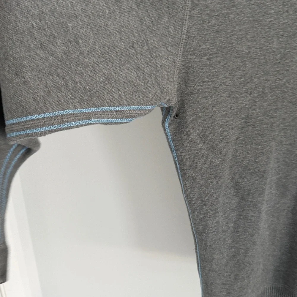 Tommy Bahama grey quarter‎  Zip-Up Sweater
